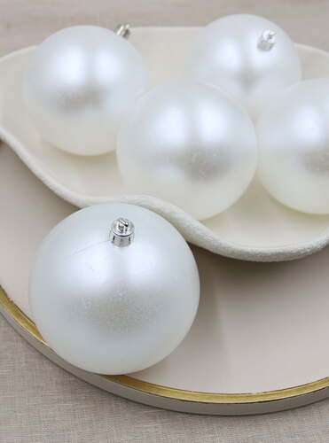 Pearl 100mm Christmas Baubles 24 Pack
